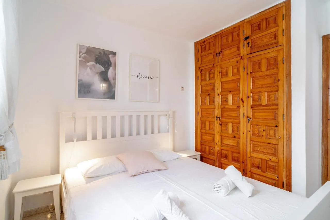 네르하 Capistrano Playa 715 Casasol 아파트